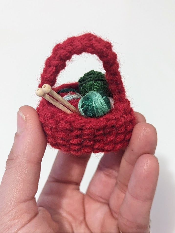 Yarnball Sack Ornament: Christmas-y (click for options)