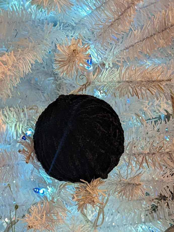 Yarnball Ornament (click for options)