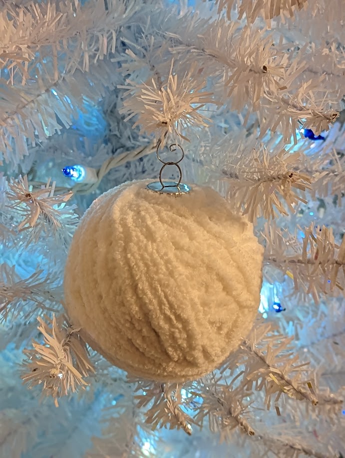 Yarnball Ornament (click for options)